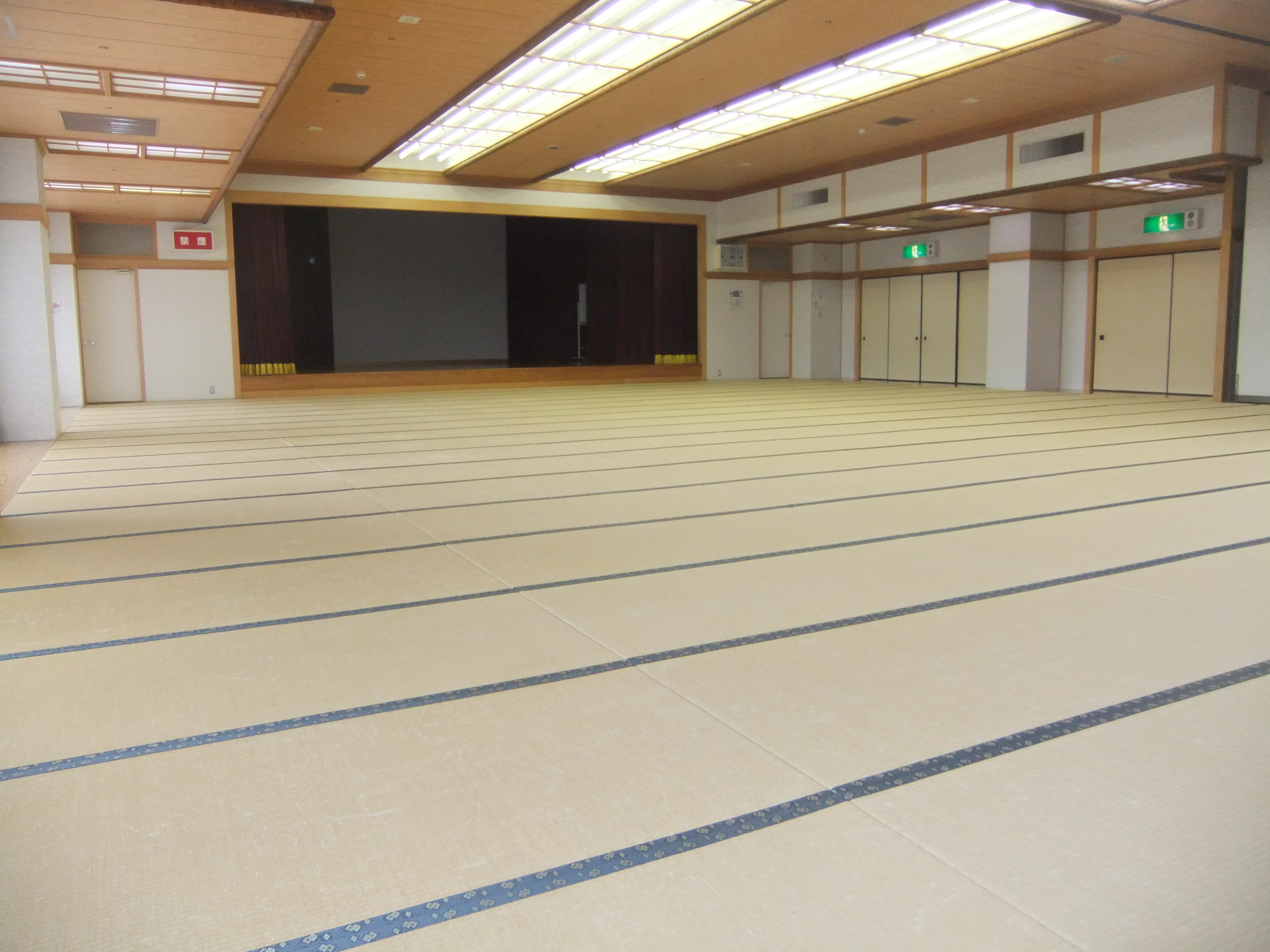 集会室