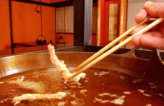 老舗料亭で親子和食マナー講座~板前がお魚のさばき方も実演します~