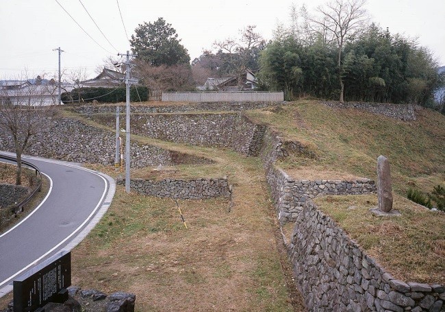 陣屋東の石垣群