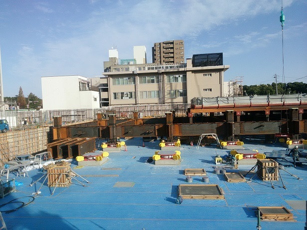 鉄骨建方工事(地下)
