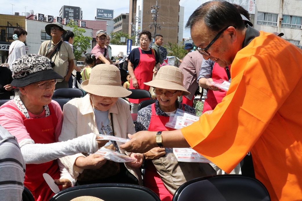 昨年のイベント（元気ハツラツ市）の様子