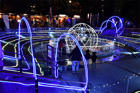 大垣駅南街区広場